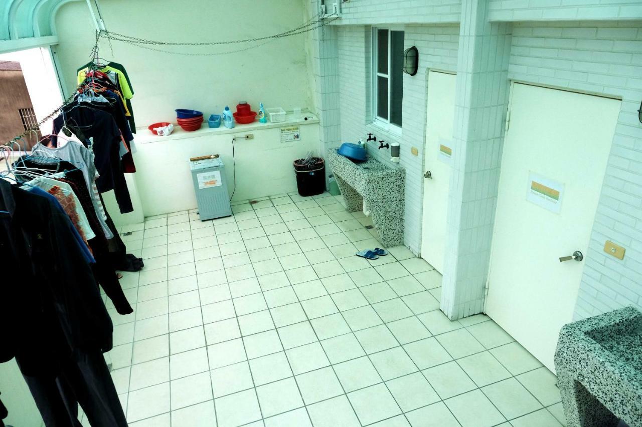 Backpacker 41 Hostel - Kaohsiung Exterior photo